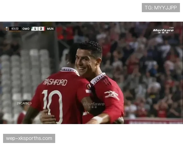 C罗与拉什福德作为进攻核心的战术价值差异解析